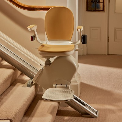straight-stair-lift-on-staircase